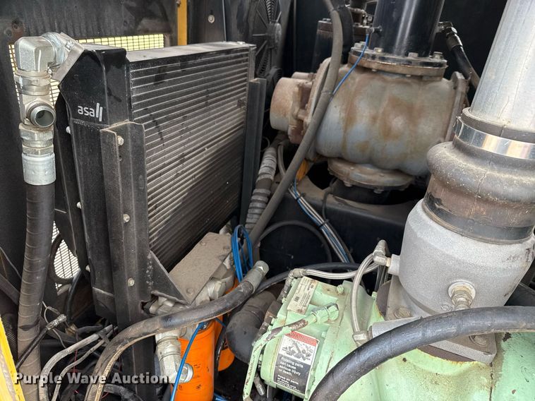 image for item EJ3745 Vermeer ATV-1850 vacuum excavator