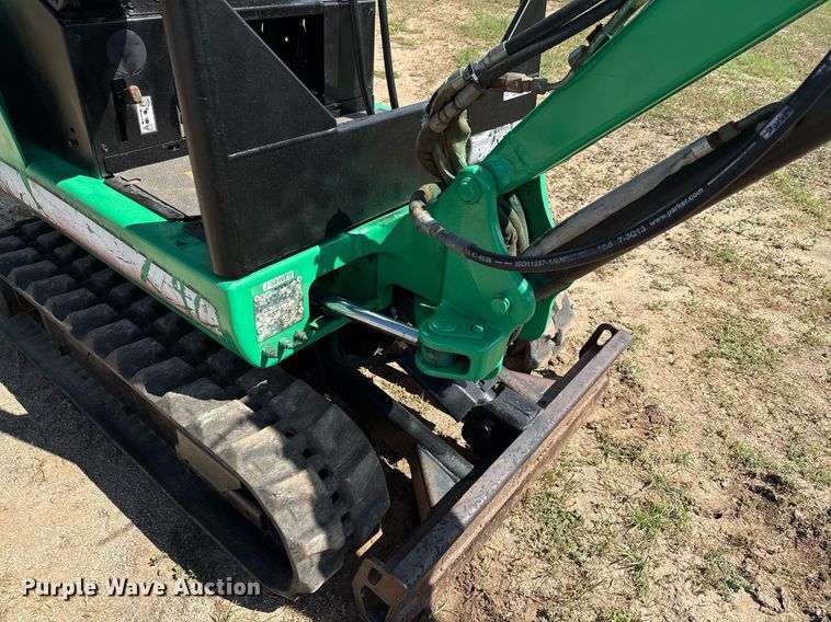 image for item EJ3747 2005 Bobcat 323 J mini excavator