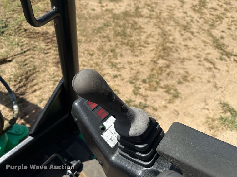 image for item EJ3747 2005 Bobcat 323 J mini excavator