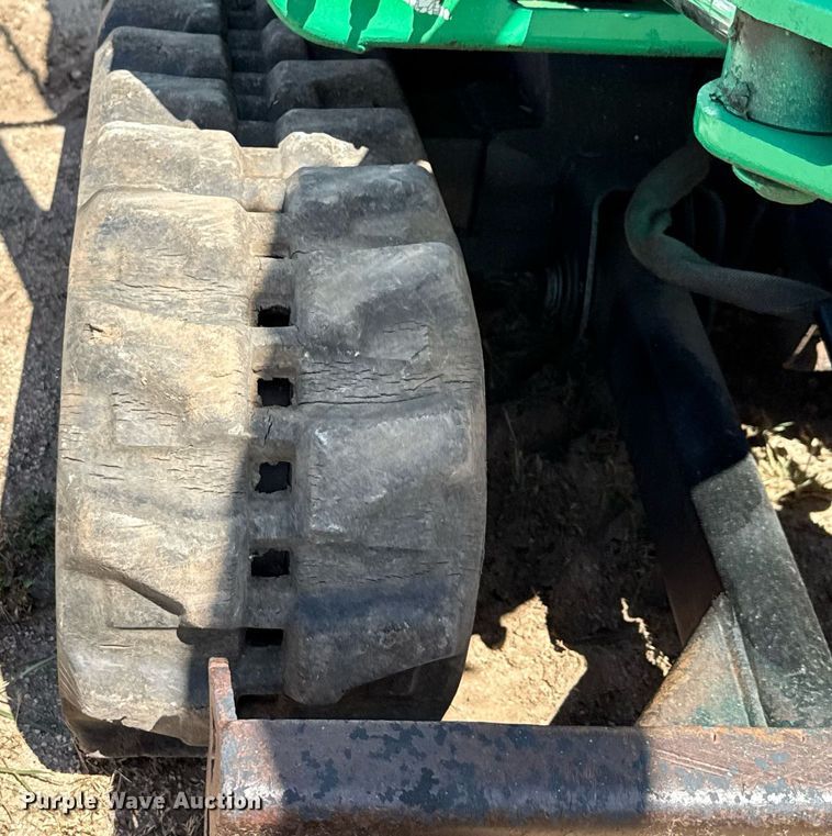 image for item EJ3747 2005 Bobcat 323 J mini excavator