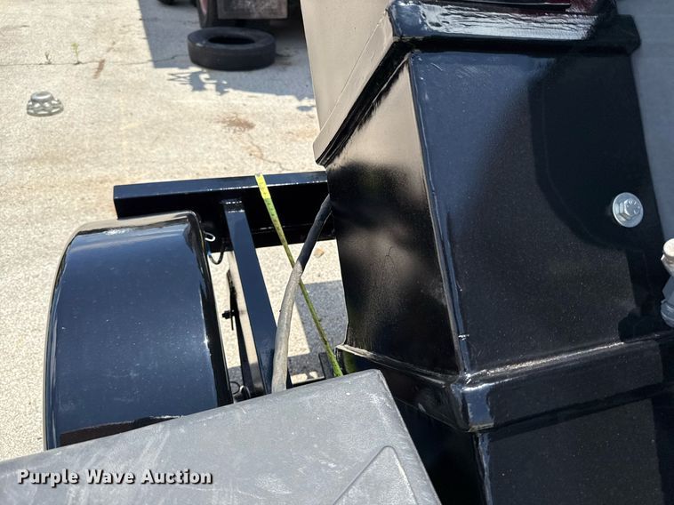 image for item EJ3828 2001 Asphalt Zipper AZ480T cold planer