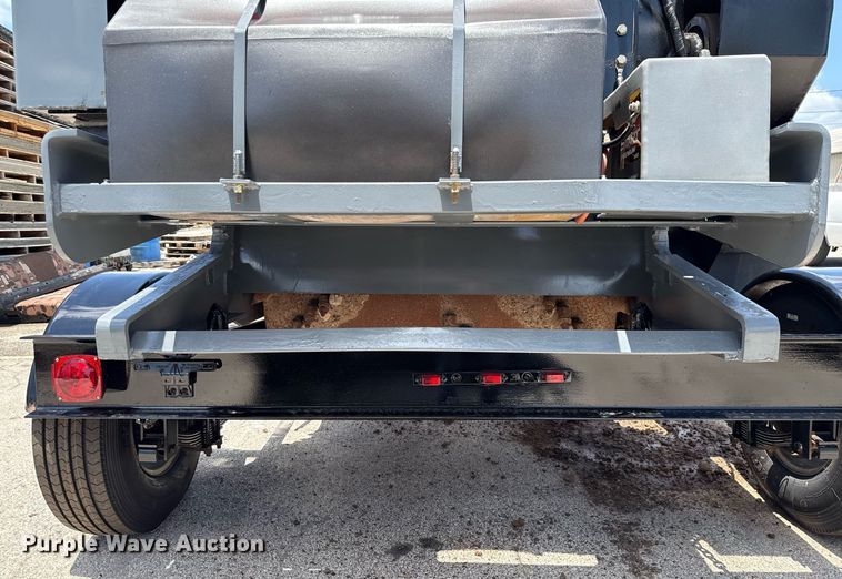 image for item EJ3828 2001 Asphalt Zipper AZ480T cold planer