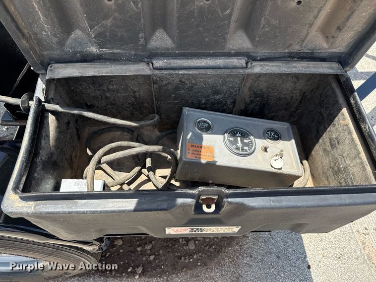 image for item EJ3828 2001 Asphalt Zipper AZ480T cold planer