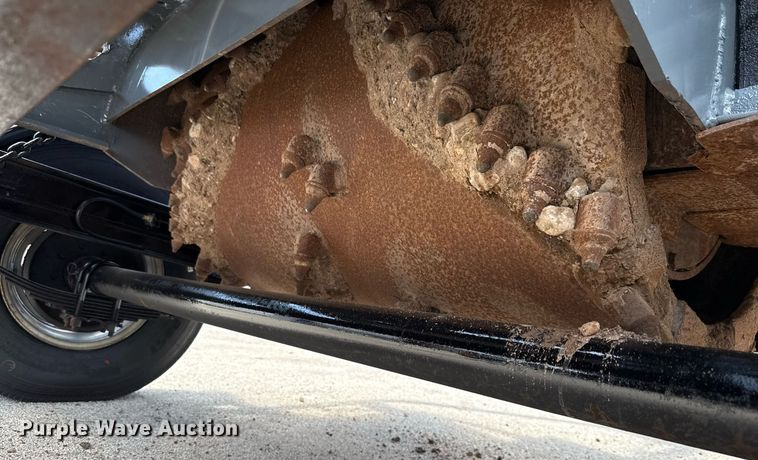 image for item EJ3828 2001 Asphalt Zipper AZ480T cold planer