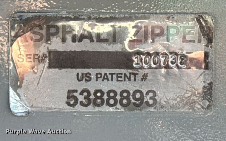 image for item EJ3828 2001 Asphalt Zipper AZ480T cold planer