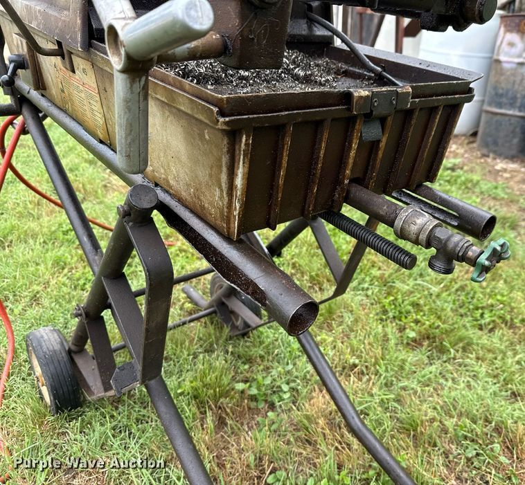 image for item EJ3831 Ridgid 1822-I threading machine