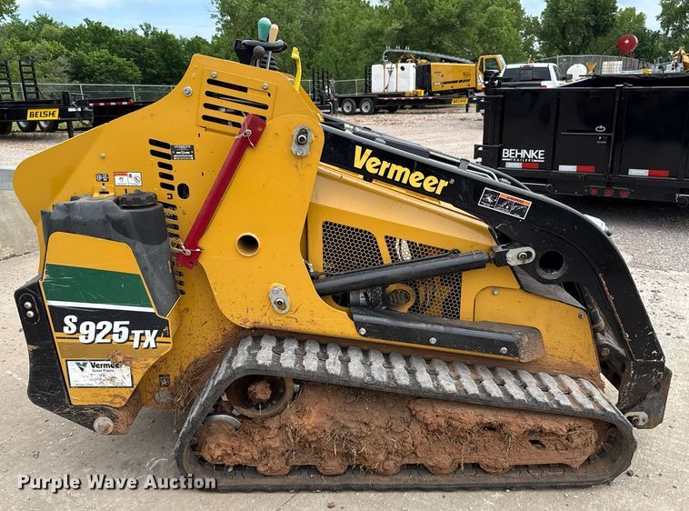 image for item EJ4499 2019 Vermeer S925TX compact utility loader