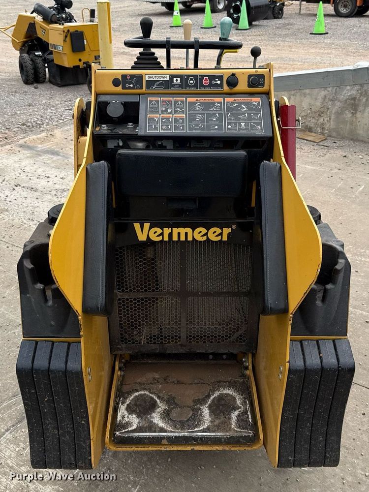 image for item EJ4499 2019 Vermeer S925TX compact utility loader