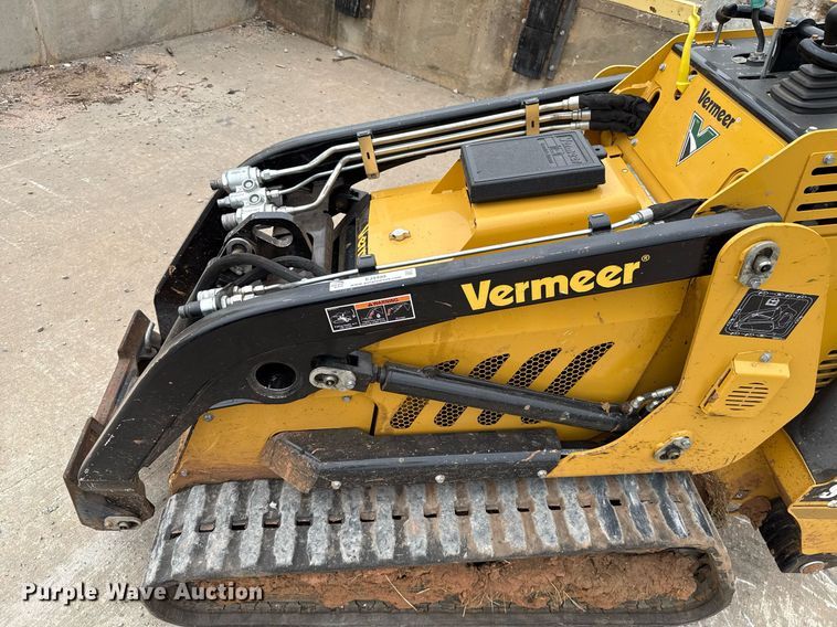 image for item EJ4499 2019 Vermeer S925TX compact utility loader
