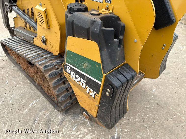 image for item EJ4499 2019 Vermeer S925TX compact utility loader