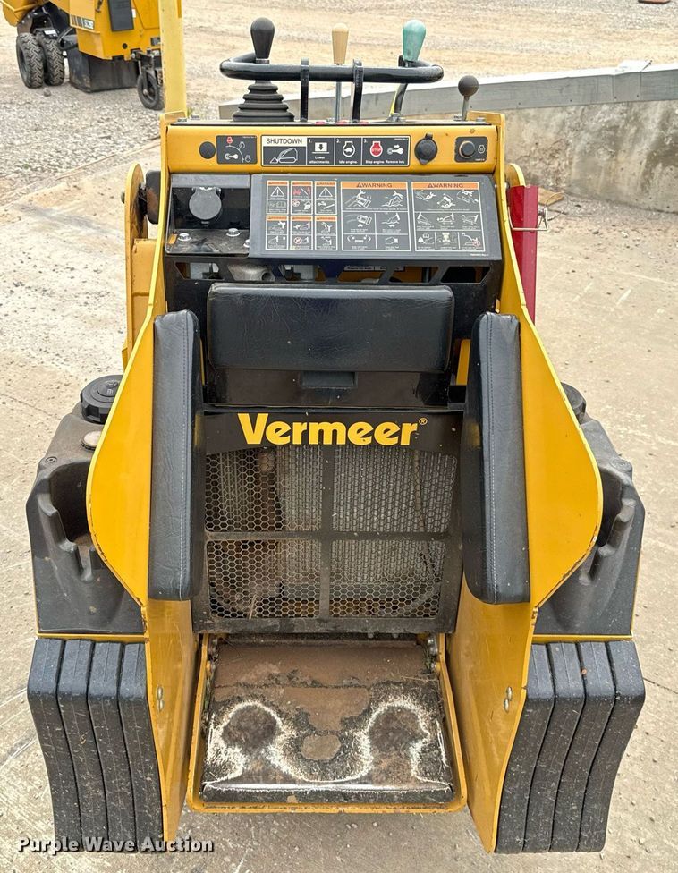 image for item EJ4499 2019 Vermeer S925TX compact utility loader