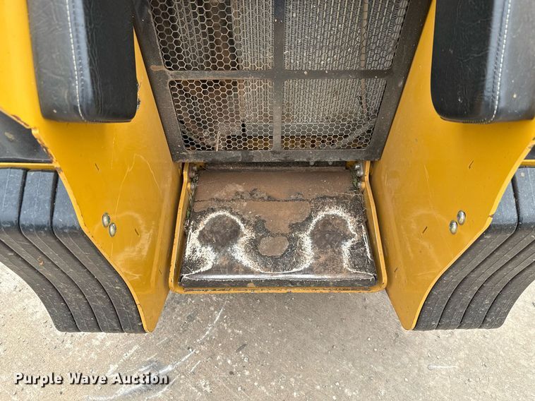 image for item EJ4499 2019 Vermeer S925TX compact utility loader