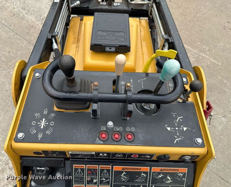 image for item EJ4499 2019 Vermeer S925TX compact utility loader