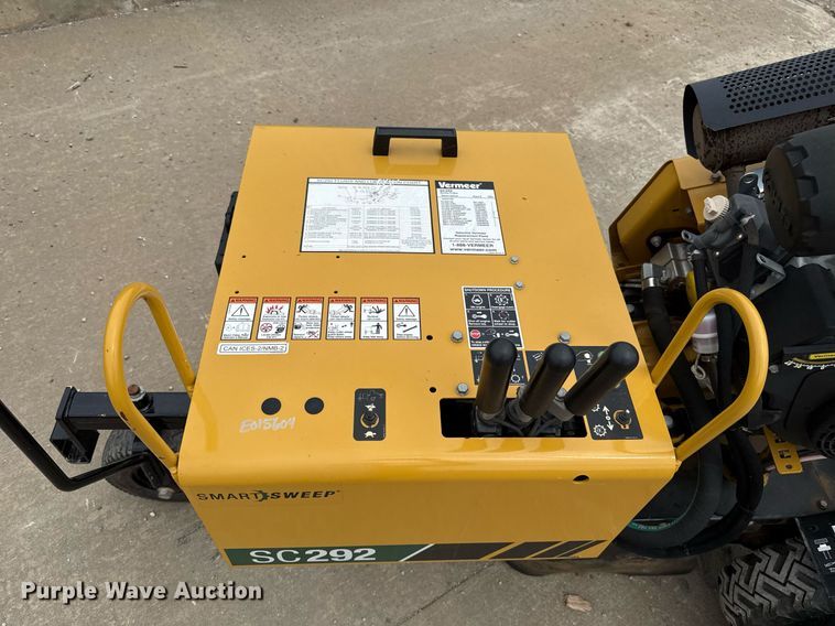 image for item EJ4500 2022 Vermeer SC292 stump grinder