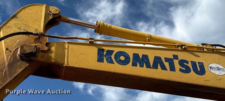 image for item EJ4501 2013 Komatsu PC210LC-10 excavator