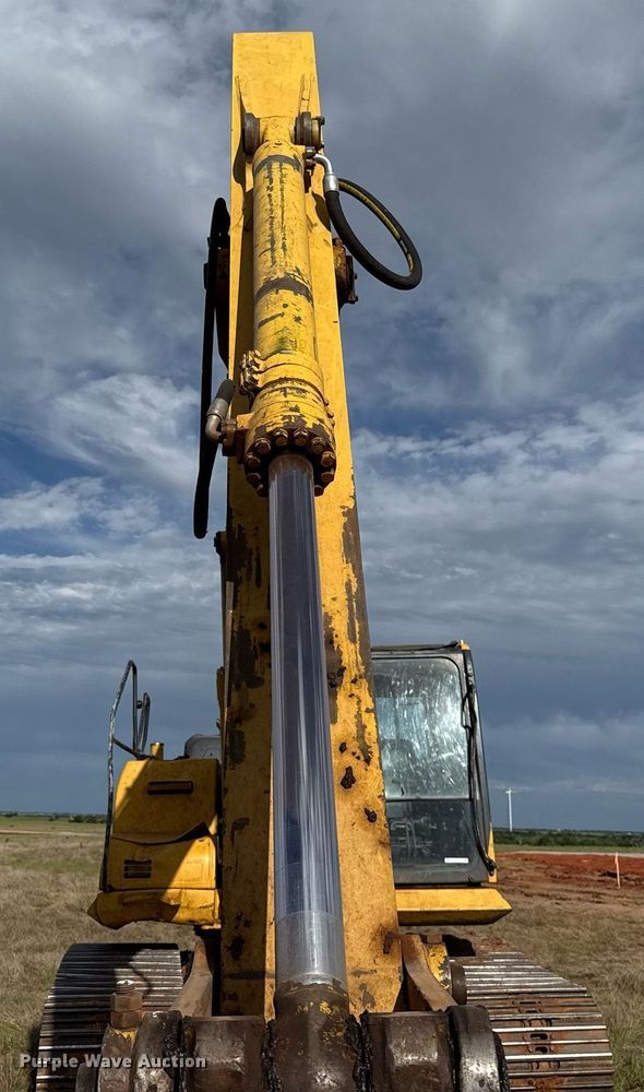 image for item EJ4501 2013 Komatsu PC210LC-10 excavator