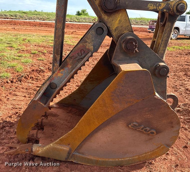 image for item EJ4501 2013 Komatsu PC210LC-10 excavator