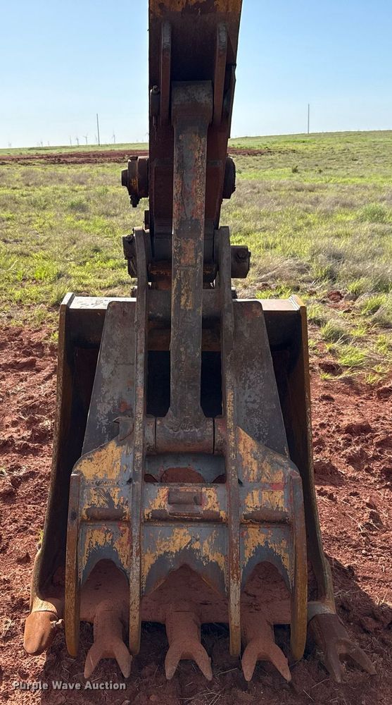 image for item EJ4501 2013 Komatsu PC210LC-10 excavator