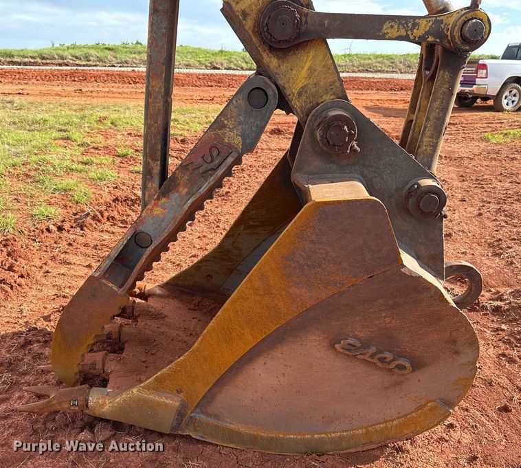 image for item EJ4501 2013 Komatsu PC210LC-10 excavator