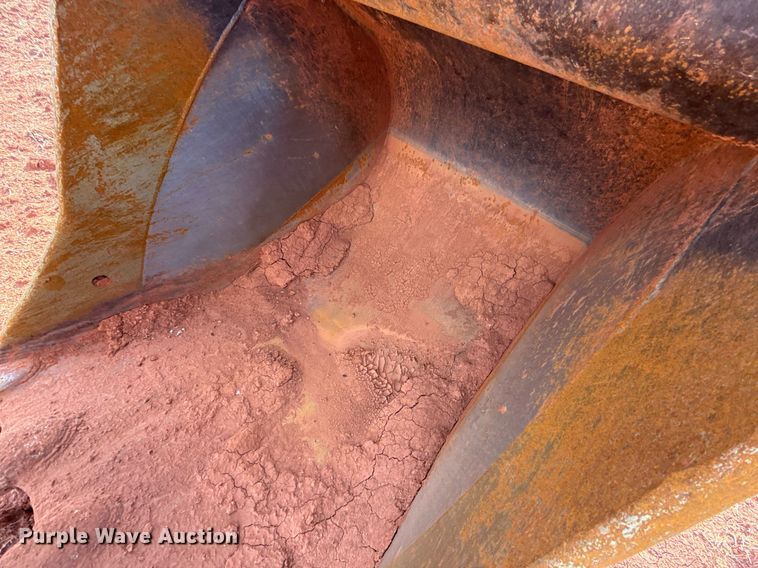 image for item EJ4501 2013 Komatsu PC210LC-10 excavator