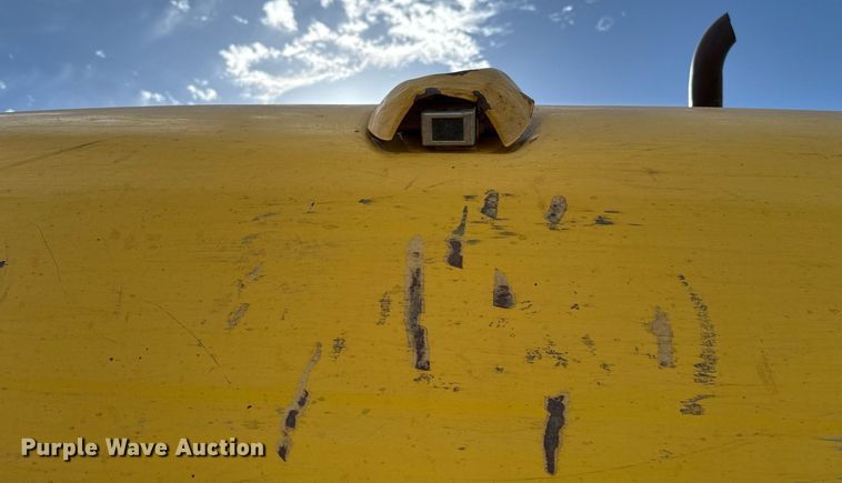 image for item EJ4501 2013 Komatsu PC210LC-10 excavator