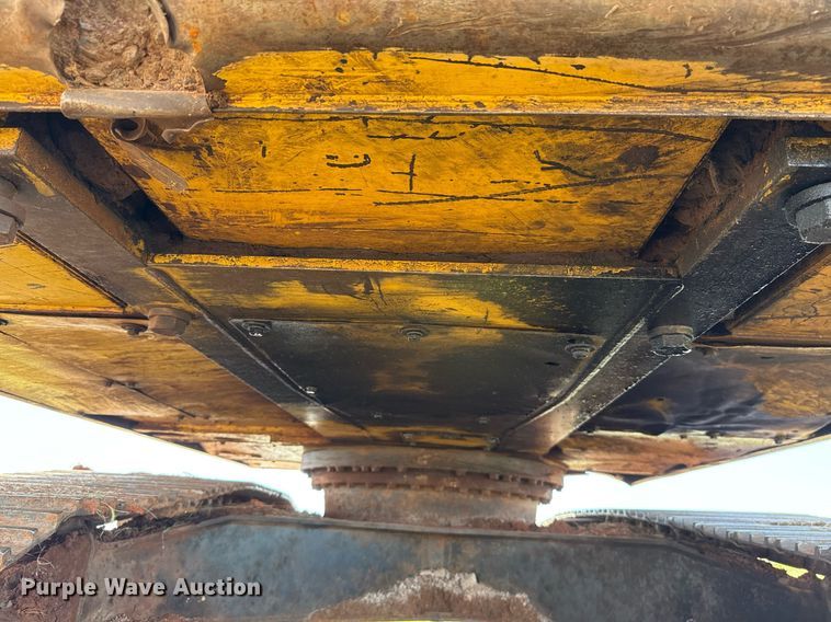 image for item EJ4501 2013 Komatsu PC210LC-10 excavator