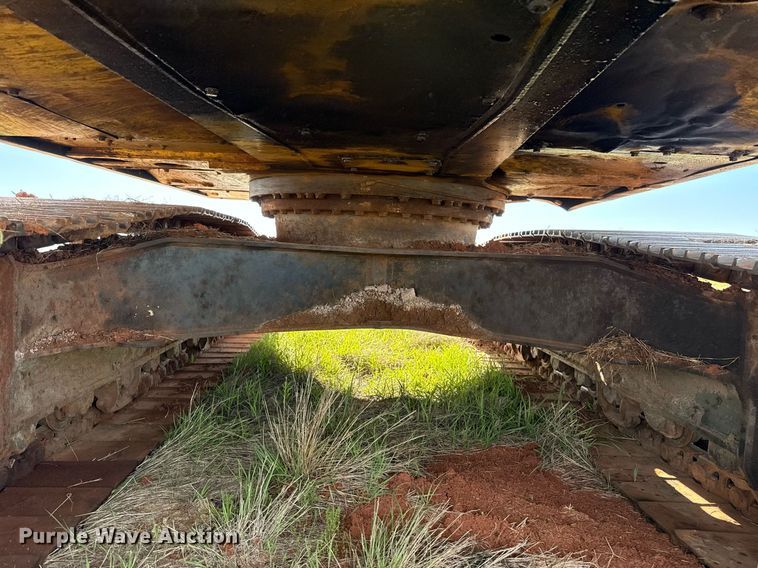 image for item EJ4501 2013 Komatsu PC210LC-10 excavator