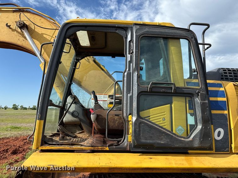 image for item EJ4501 2013 Komatsu PC210LC-10 excavator