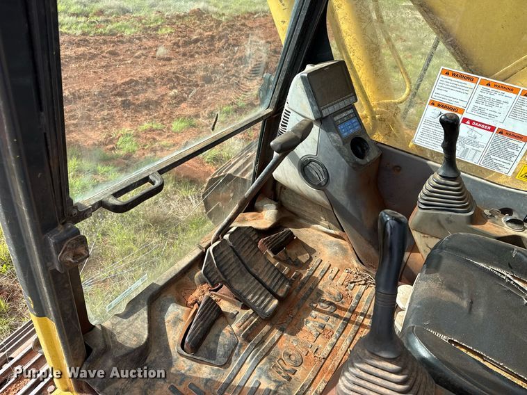 image for item EJ4501 2013 Komatsu PC210LC-10 excavator