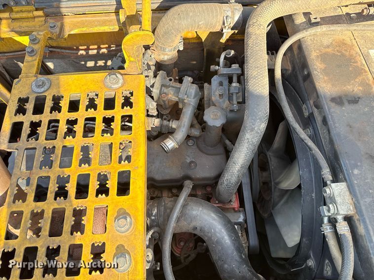 image for item EJ4501 2013 Komatsu PC210LC-10 excavator