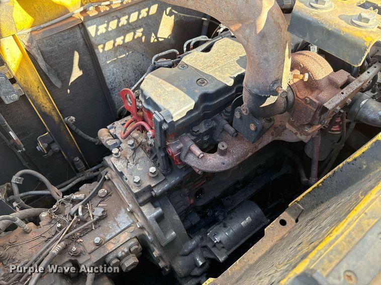 image for item EJ4501 2013 Komatsu PC210LC-10 excavator