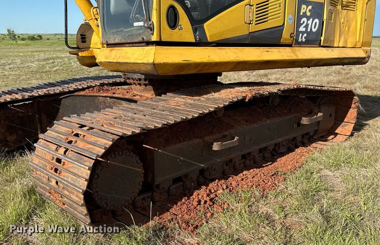 image for item EJ4501 2013 Komatsu PC210LC-10 excavator