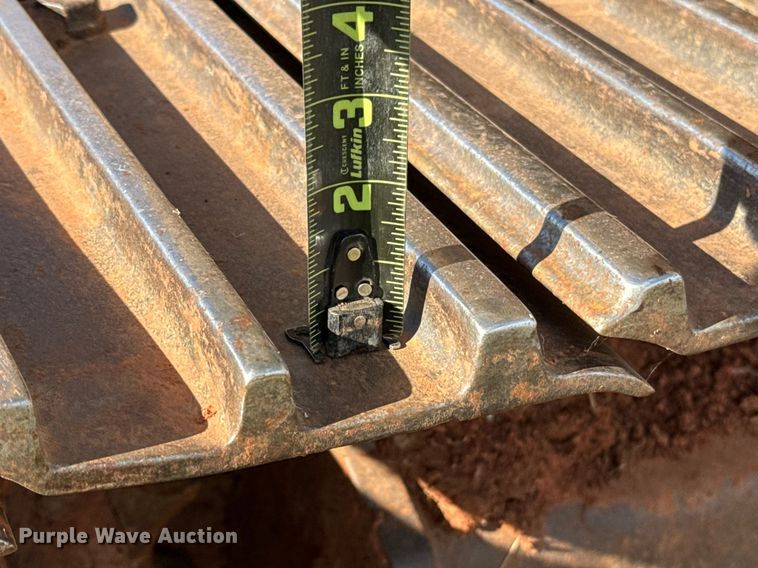 image for item EJ4501 2013 Komatsu PC210LC-10 excavator