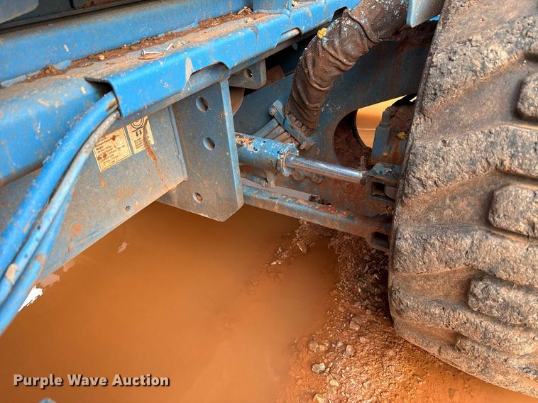 image for item EJ4626 2006 Genie GS-4390 scissor lift