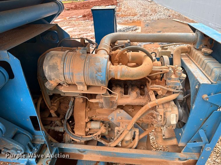 image for item EJ4626 2006 Genie GS-4390 scissor lift