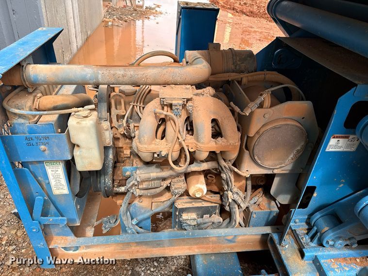 image for item EJ4626 2006 Genie GS-4390 scissor lift