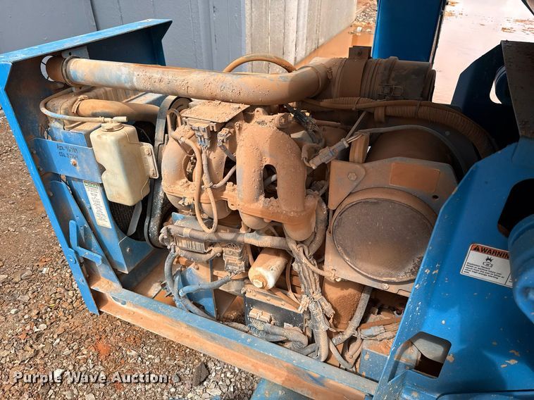 image for item EJ4626 2006 Genie GS-4390 scissor lift