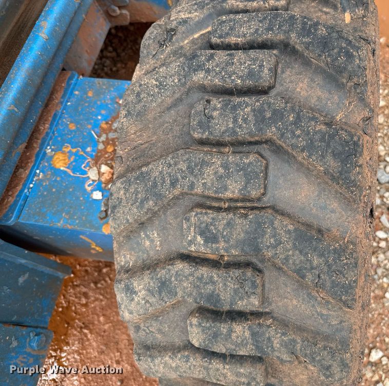 image for item EJ4626 2006 Genie GS-4390 scissor lift