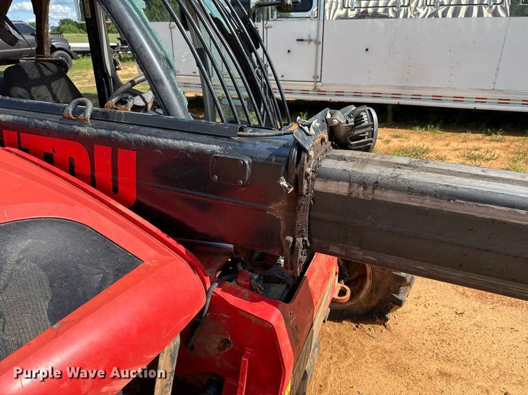 image for item EJ4647 2019 Manitou MLT625-75H telehandler