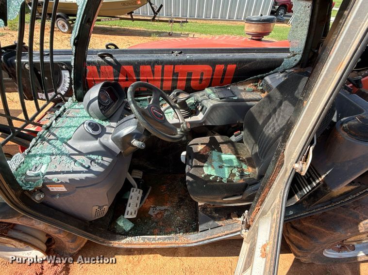 image for item EJ4647 2019 Manitou MLT625-75H telehandler