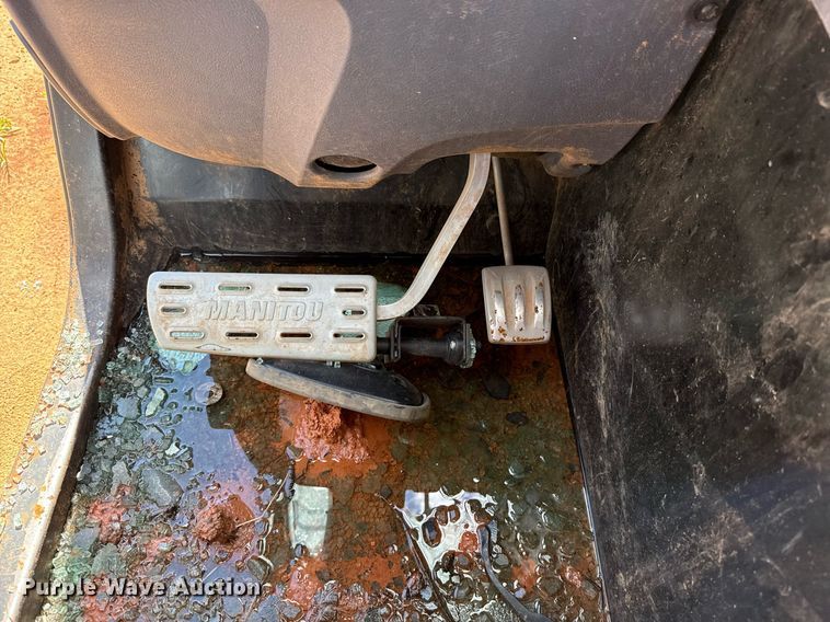 image for item EJ4647 2019 Manitou MLT625-75H telehandler