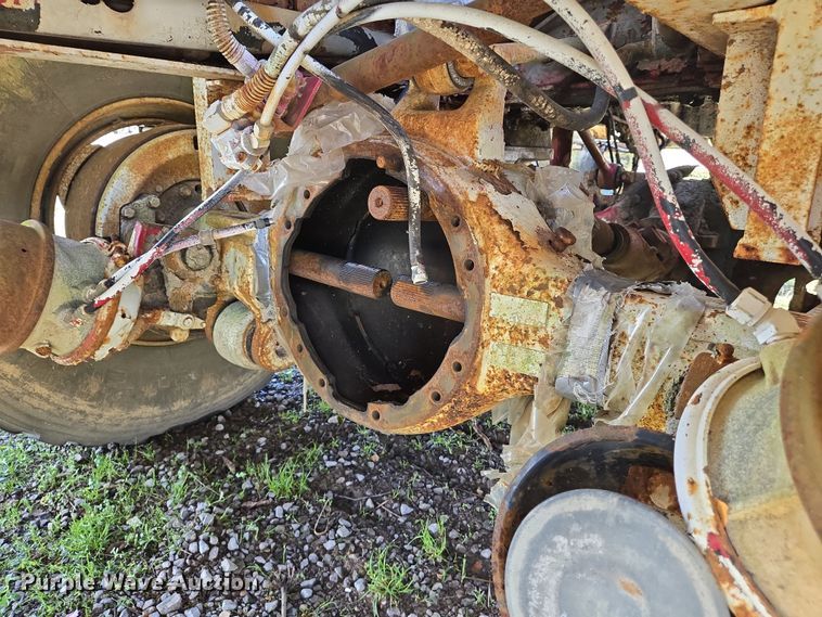 image for item EJ7492 1992 Advance CL9FAP6811 ready mix truck