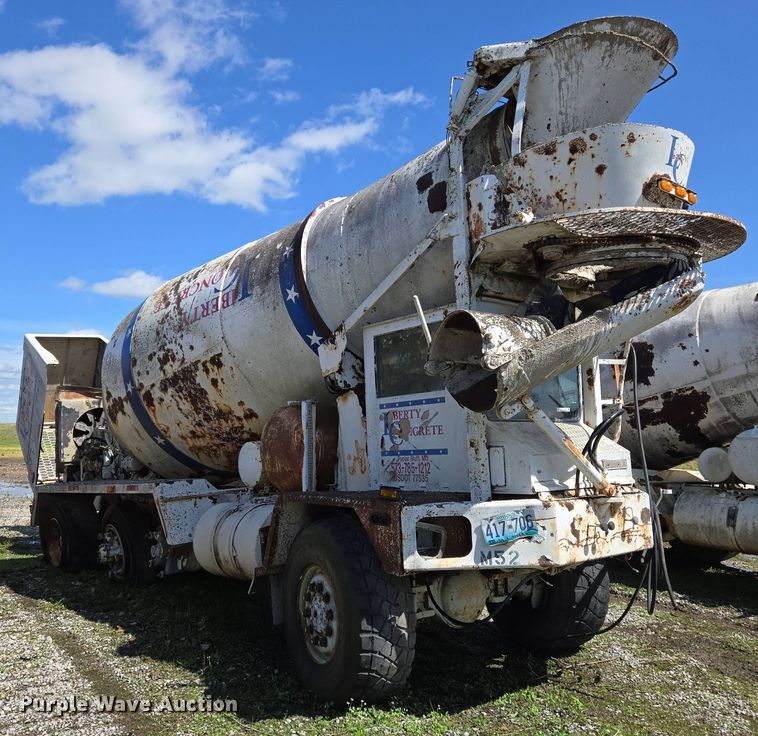 image for item EJ7493 1992 Advance ready mix truck