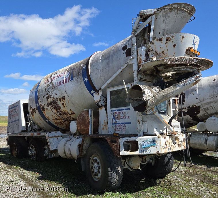 image for item EJ7493 1992 Advance ready mix truck