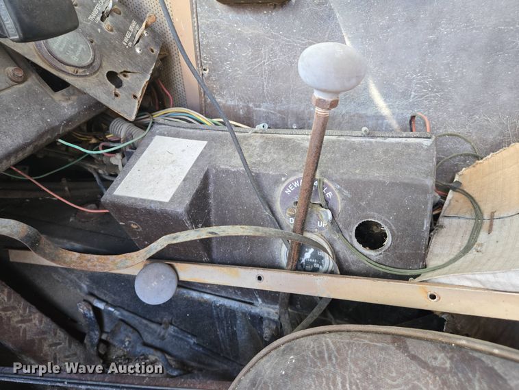 image for item EJ7493 1992 Advance ready mix truck