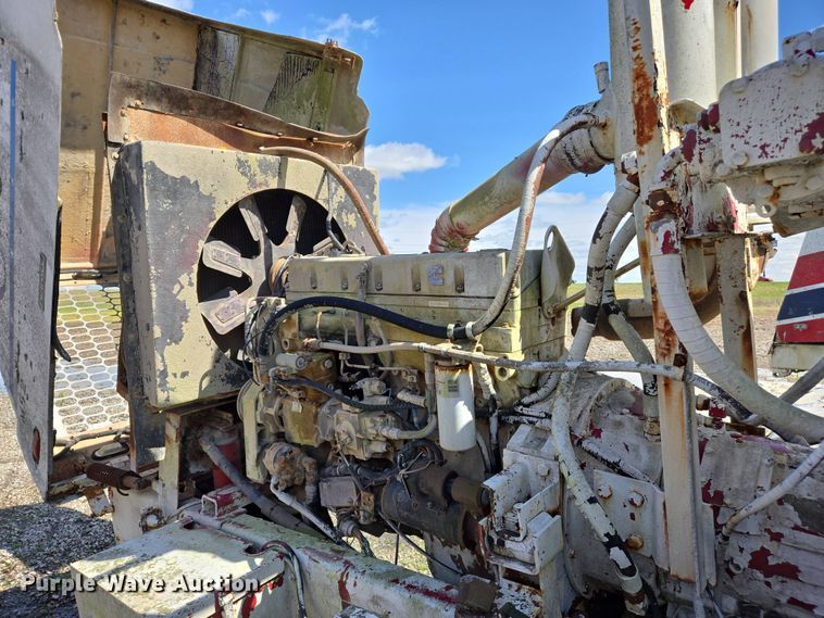 image for item EJ7493 1992 Advance ready mix truck