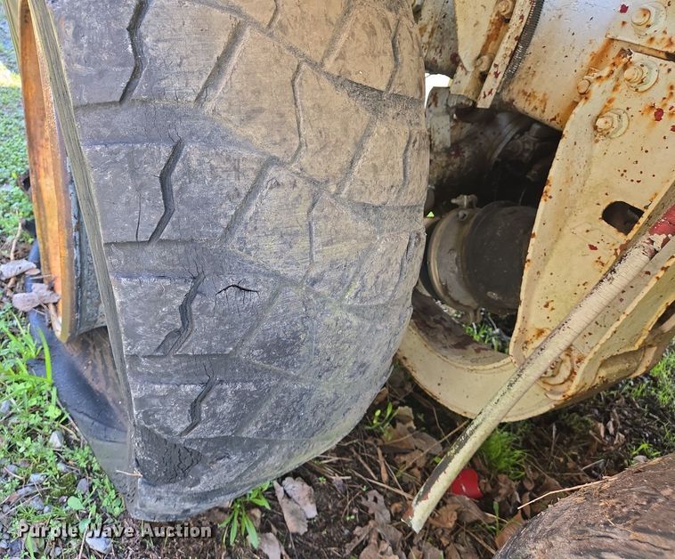 image for item EJ7493 1992 Advance ready mix truck