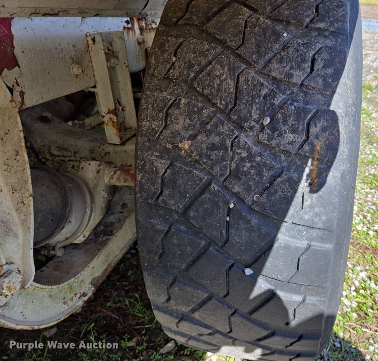 image for item EJ7493 1992 Advance ready mix truck