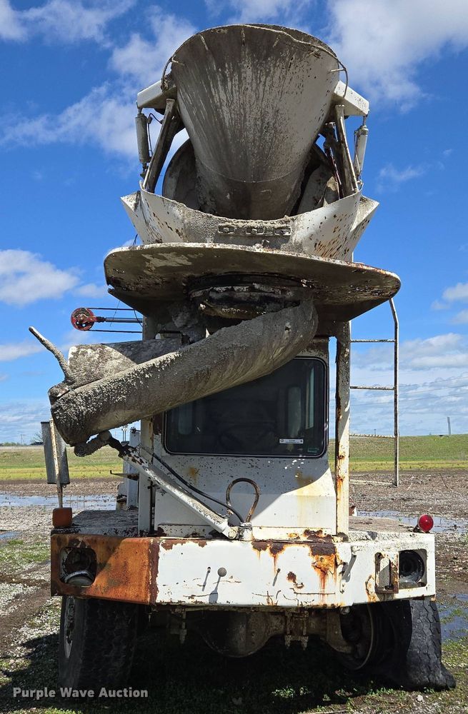 image for item EJ7494 1988 Advance ready mix truck