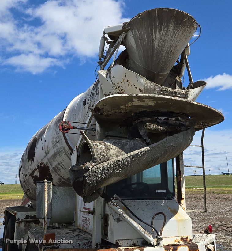 image for item EJ7494 1988 Advance ready mix truck